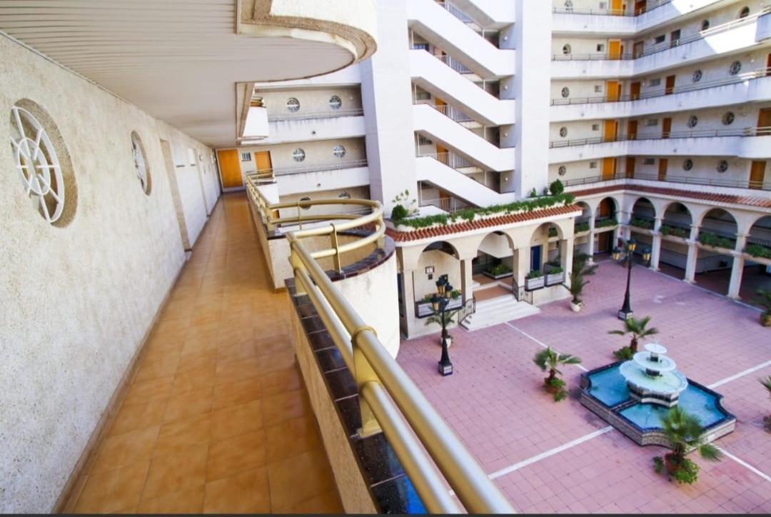 Apartamento En Salou Con 3 Piscinas Junto A Port Aventura ภายนอก รูปภาพ
