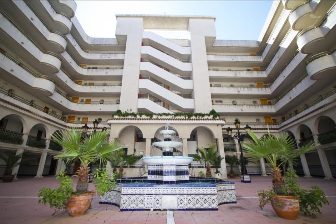 Apartamento En Salou Con 3 Piscinas Junto A Port Aventura ภายนอก รูปภาพ